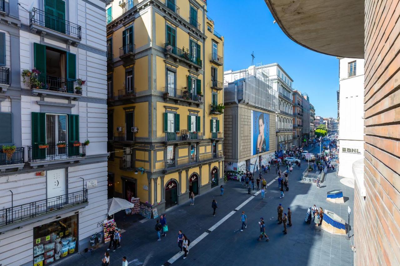 Toledo Stylish Apartments By Wonderful Italy Неаполь Экстерьер фото